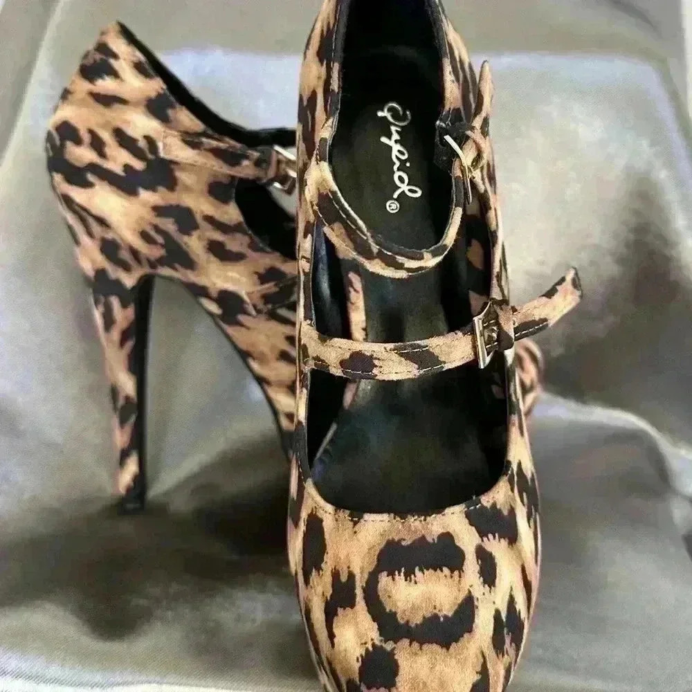 2 for $30 🆕Leopard Mary Jane Heels - Picture 6 of 15